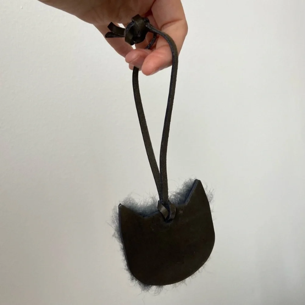Madewell Shearling Cat Bag Tag Keychain Grey - Like New in “Bien Fait” Pouch